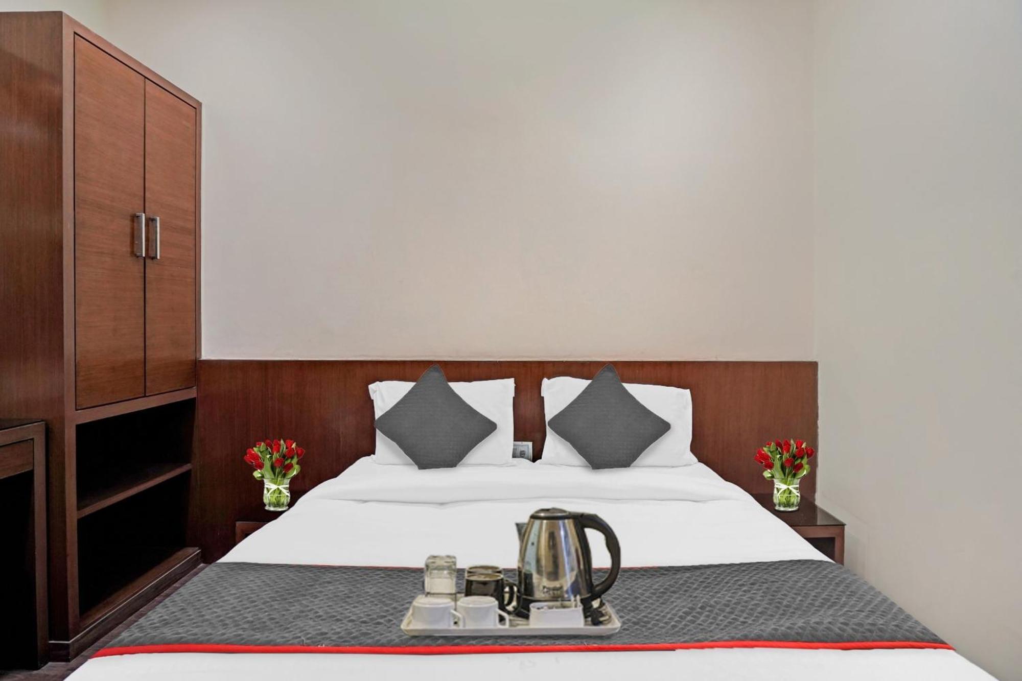 Hotel O Royal Regency Ghaziabad Extérieur photo