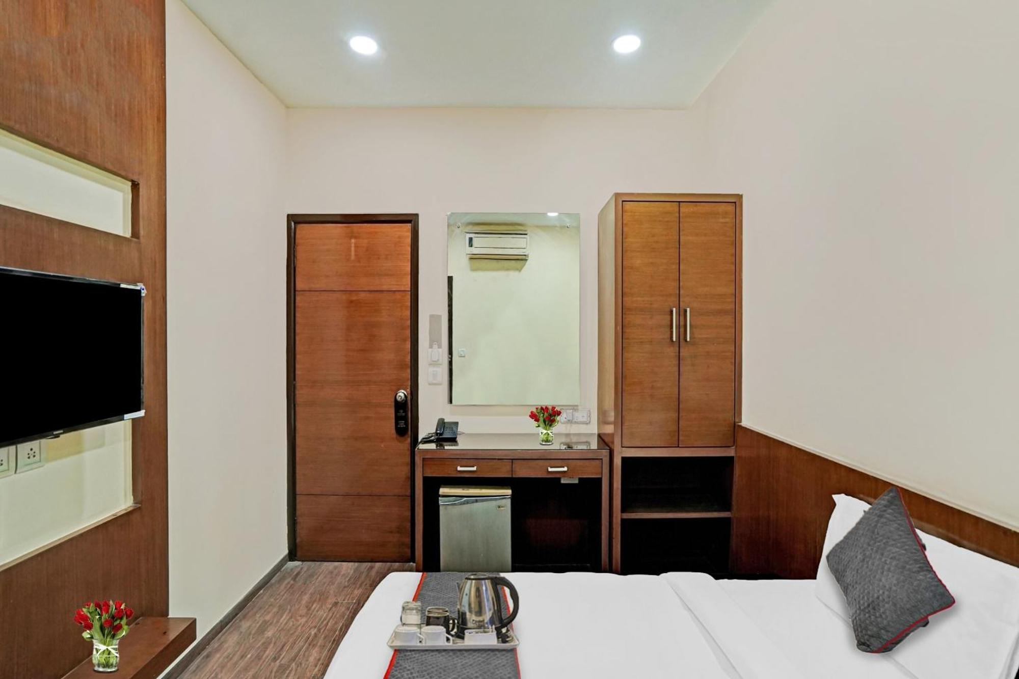Hotel O Royal Regency Ghaziabad Extérieur photo