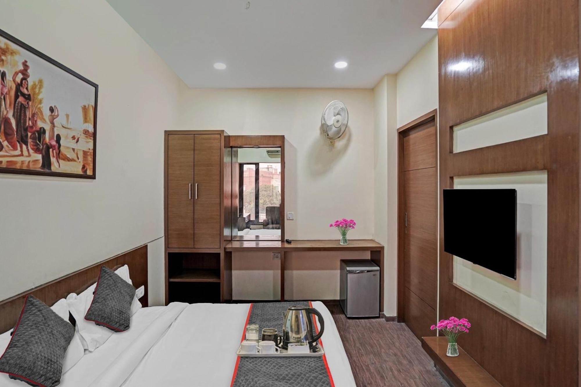 Hotel O Royal Regency Ghaziabad Extérieur photo